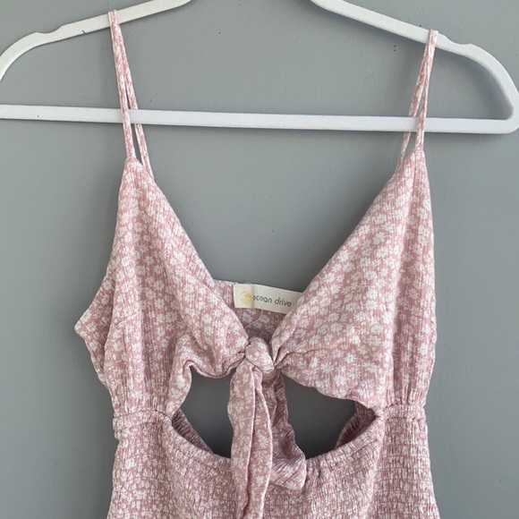 Light Pink and White Mini Dress - Picture 2 of 5